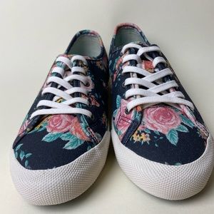 Flower shoes